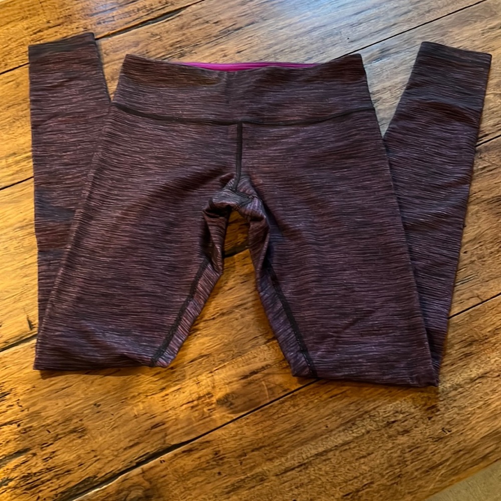 Lululemon Purple/Black Full Length Tights.  Size 6